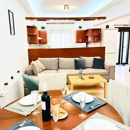 Sea Breeze Sanctuary-1bd 3pl 1ba - 90m To Sea Apartman Hriszí Aktí Haniá